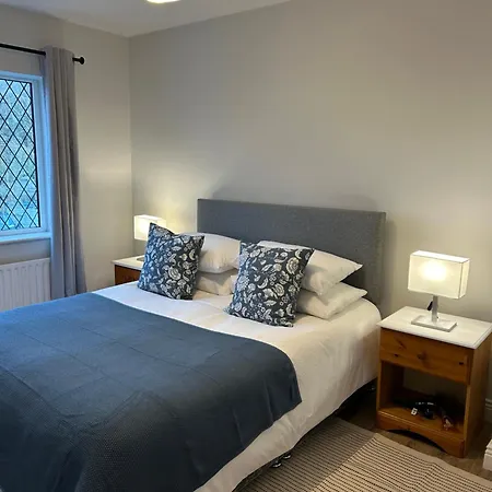 The Perfect Place * Ennis